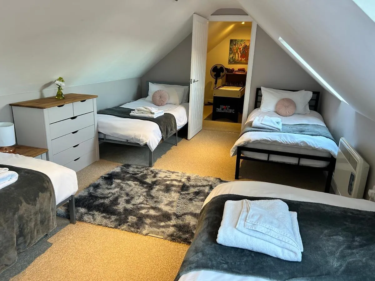 The Dairy, Bramble Farm Cottages Ferndown