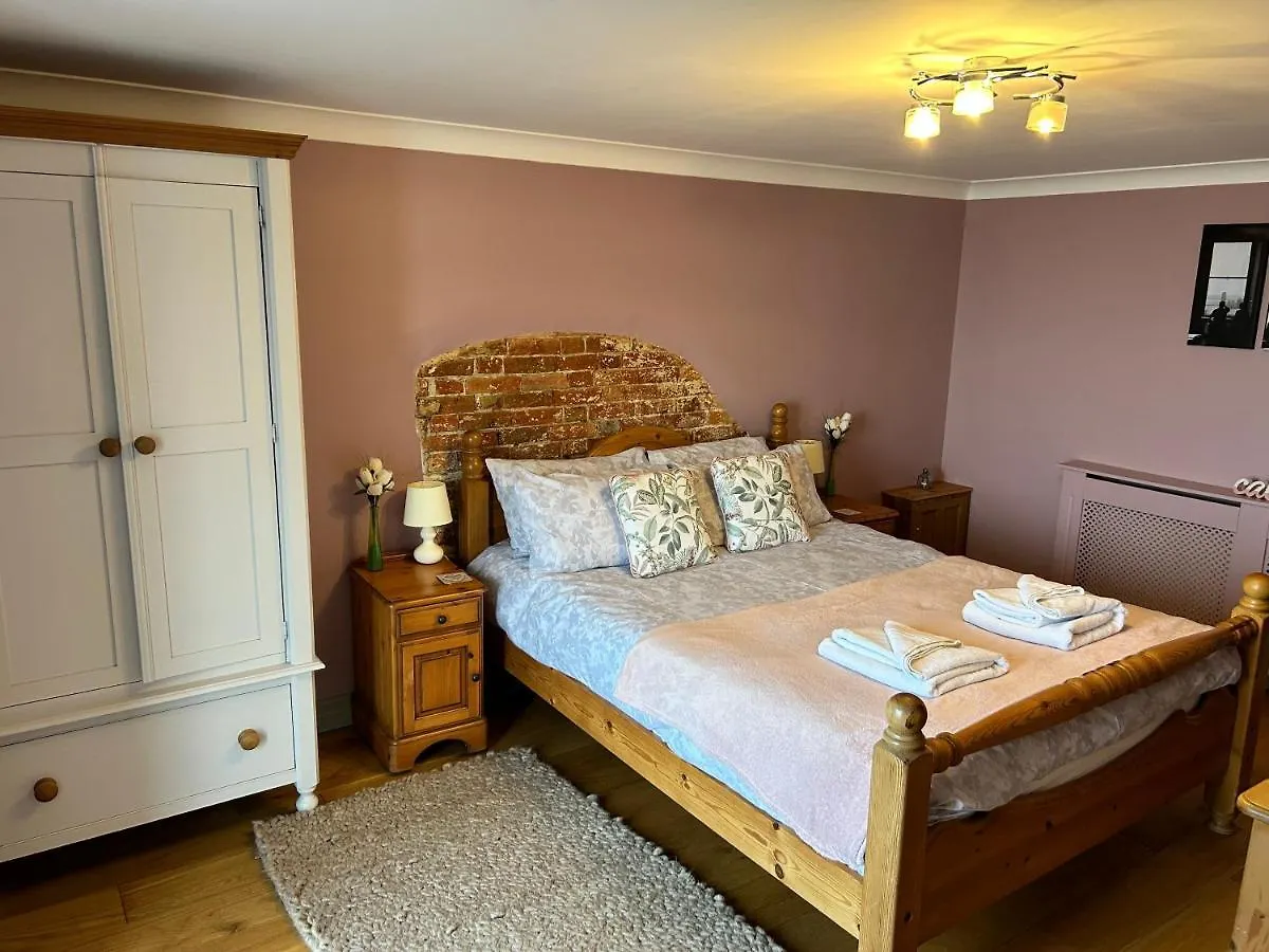The Dairy, Bramble Farm Cottages Ferndown 0*,  United Kingdom